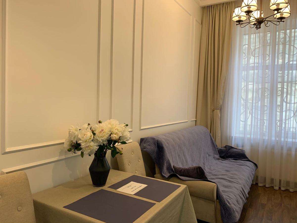 Lux Apartament На Левицького Lviv Luaran gambar