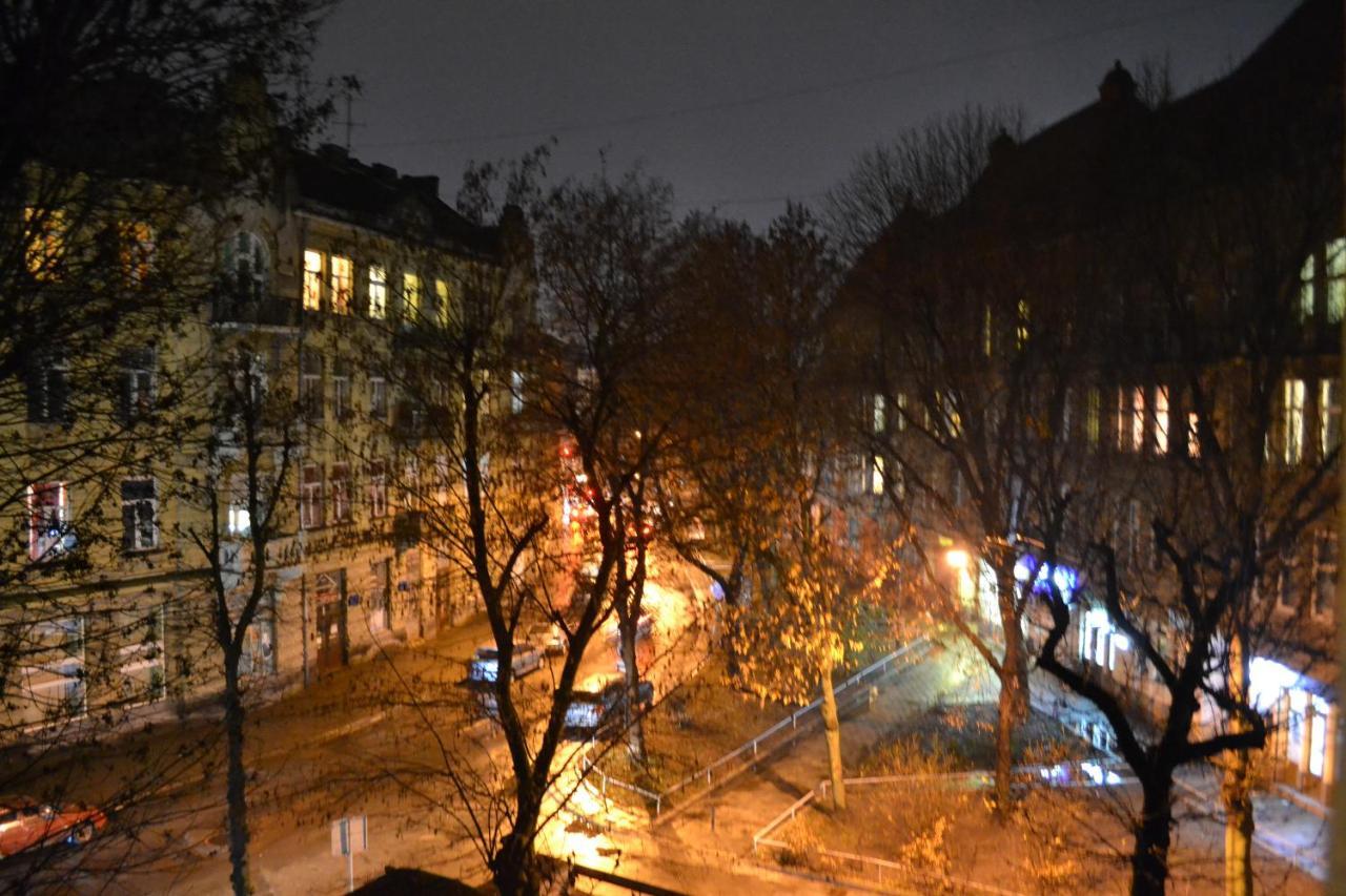 Lux Apartament На Левицького Lviv Luaran gambar